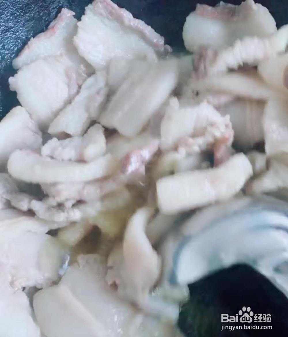 东北油嗞啦,也叫油渣做法