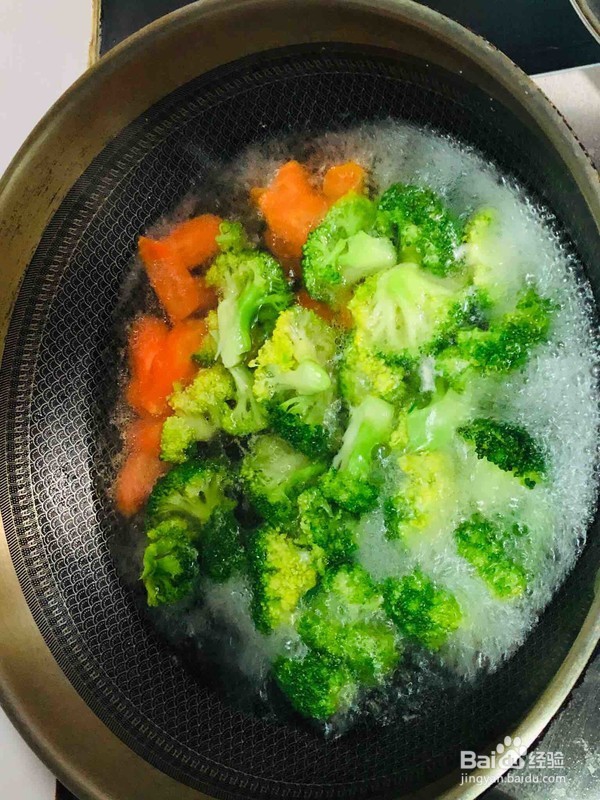 如何做美味的家常西兰花