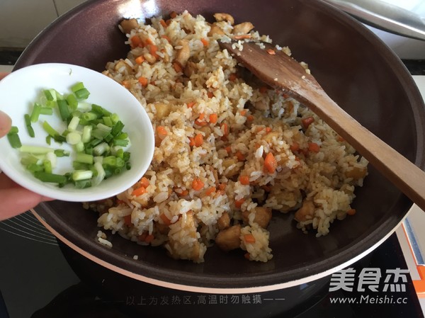 土豆鸡丁炒饭