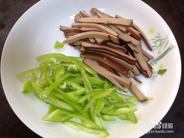 教你做鸡蛋干拌香菜