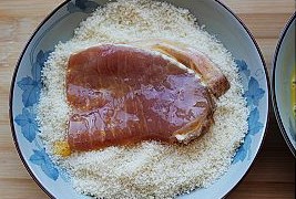 黄金咖喱猪扒饭