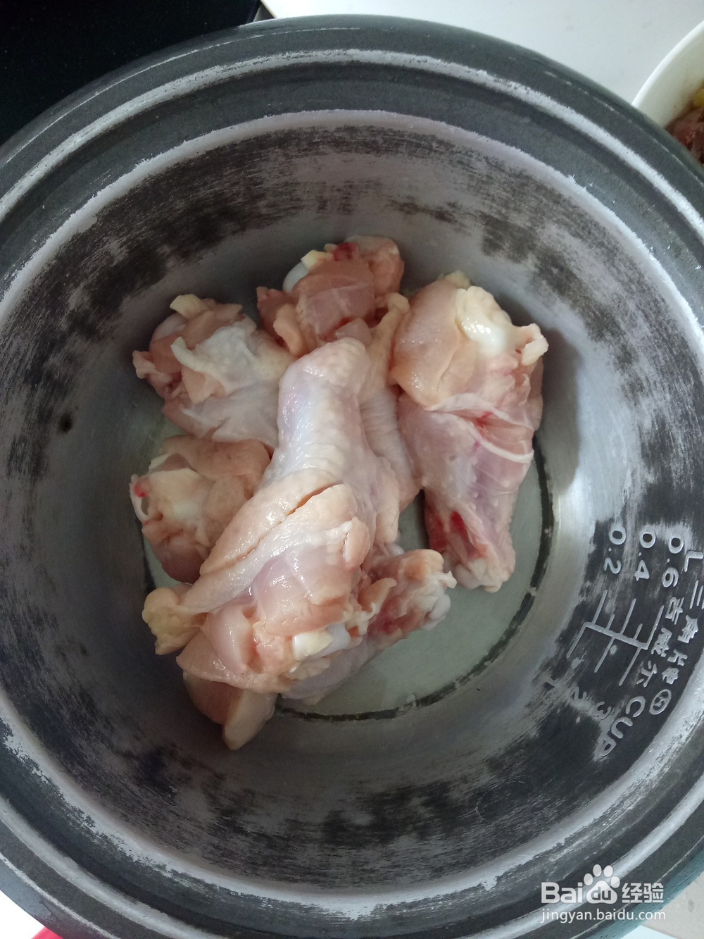 砂锅鸡腿炖葫芦