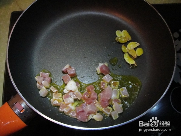 白领中餐吃什么---土豆焖饭!