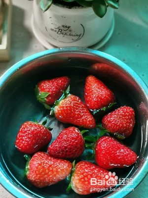 零失败超好吃的草莓布丁的做法