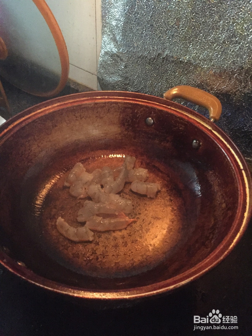 老爸亲传的自创菜——青笋大虾仁