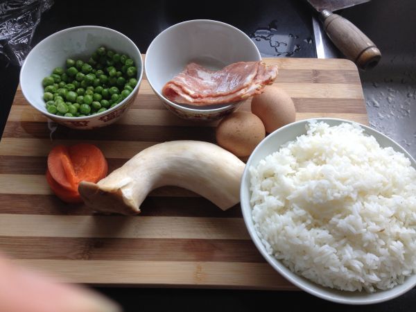 杏鲍菇培根蛋炒饭