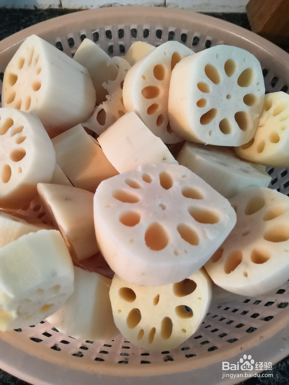 怎样做莲藕烧排骨？