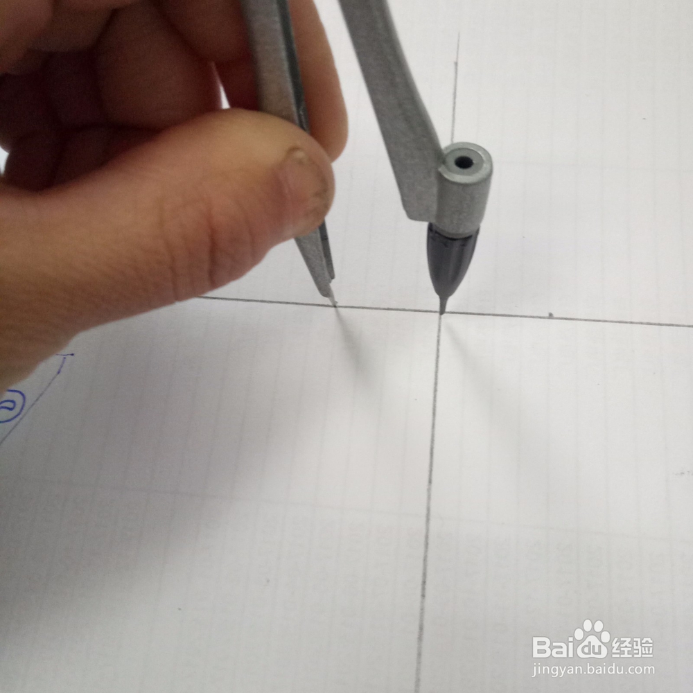 如何借助圆规画一个爱心