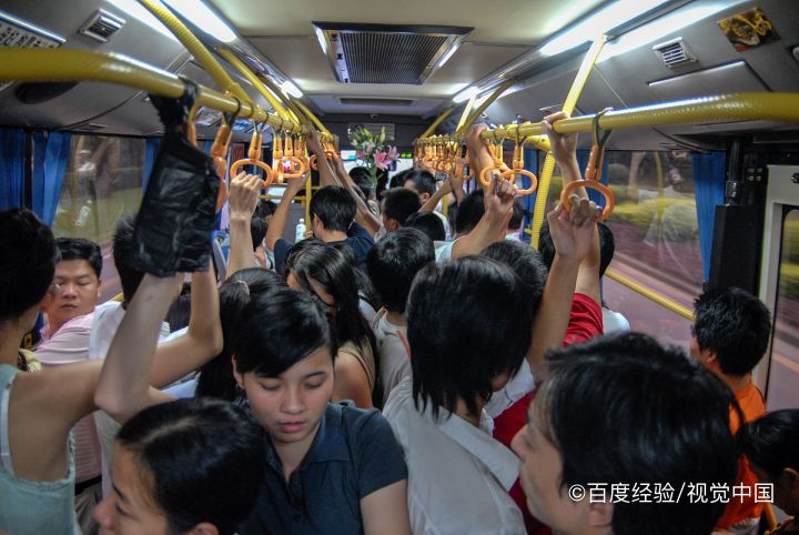 年轻人放不下手机的原因