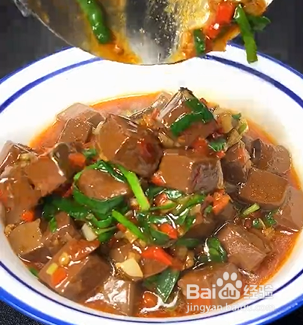 如何做美味韭菜烧鸭血