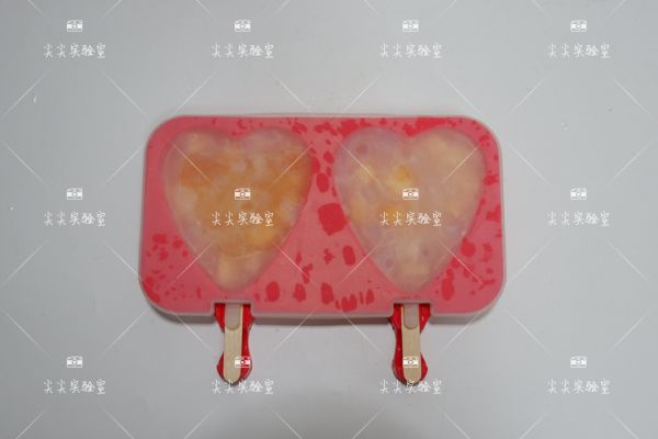 蜜瓜椰果粒冰棍