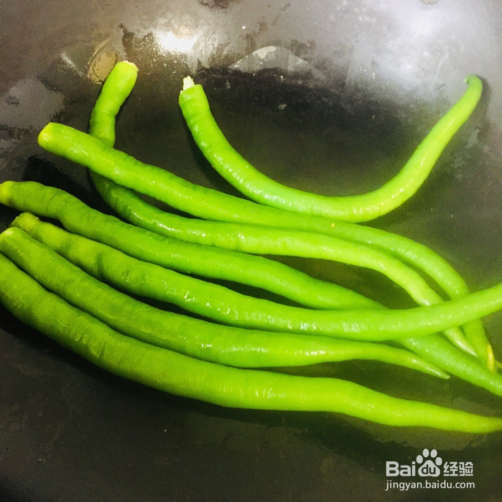 好吃到哭的尖椒皮蛋