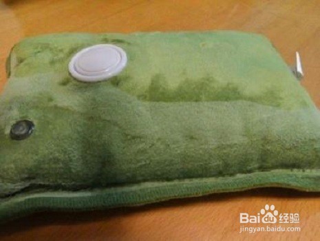 热水袋排气孔怎么打开