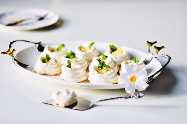 柠檬奶油卡仕达蛋白酥杯