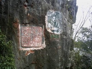 去旅游要必带些什么东西呢?