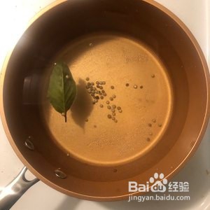家人都爱吃酥酥脆脆的猪排的做法