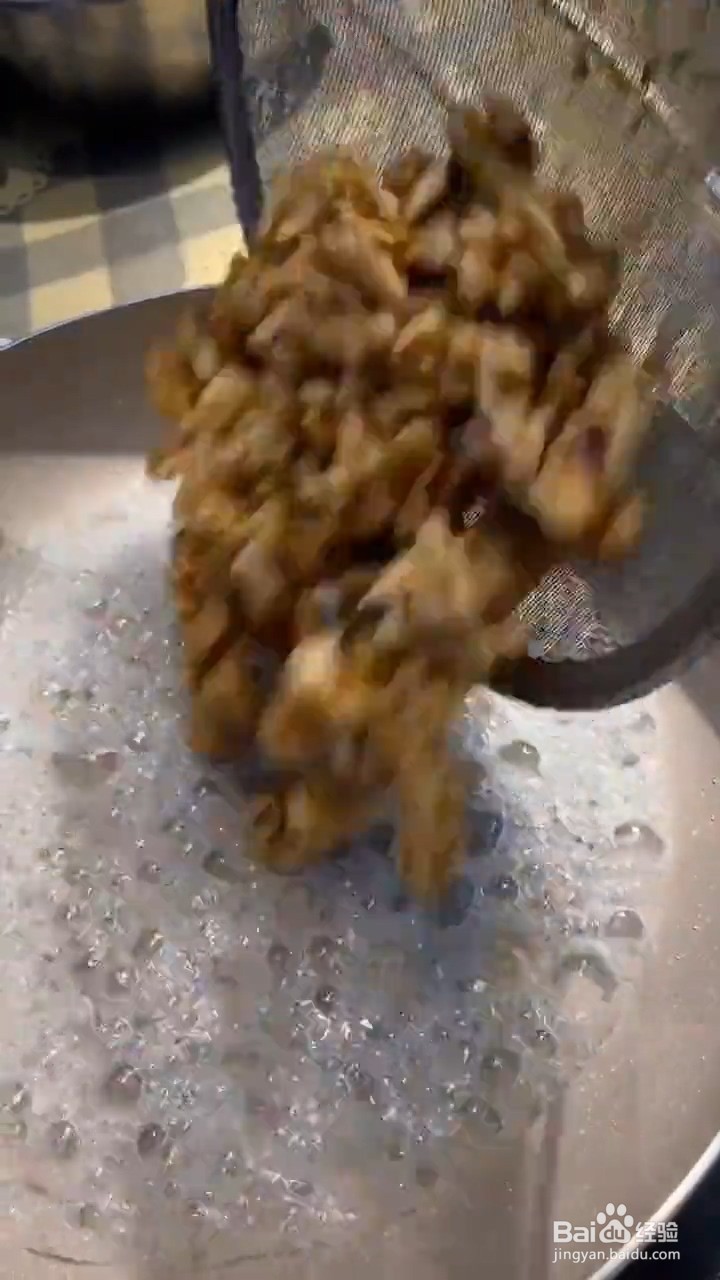 怎样在家自制简单好吃的琥珀核桃