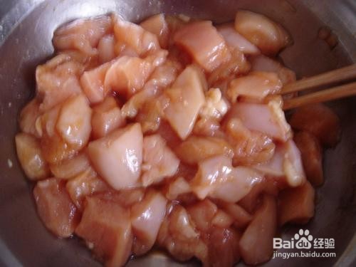 香辣爆炒鸡丁的做法