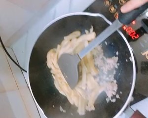 健康养生佳品鱼香茄子的做法