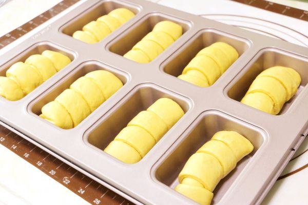 南瓜肉松芝麻包