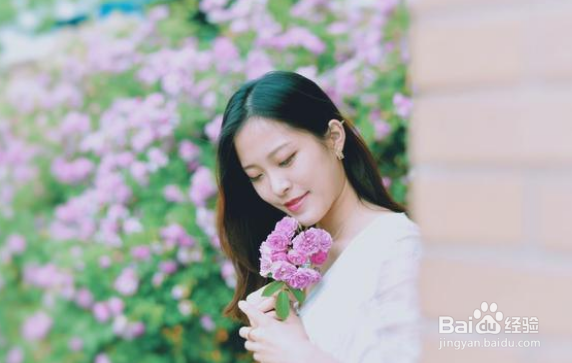 怎么拍出好看的赏花人像照片