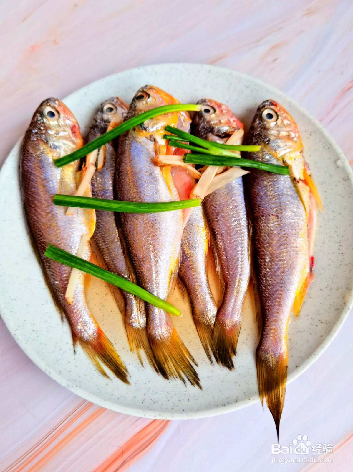 麻辣双椒小黄鱼的做法