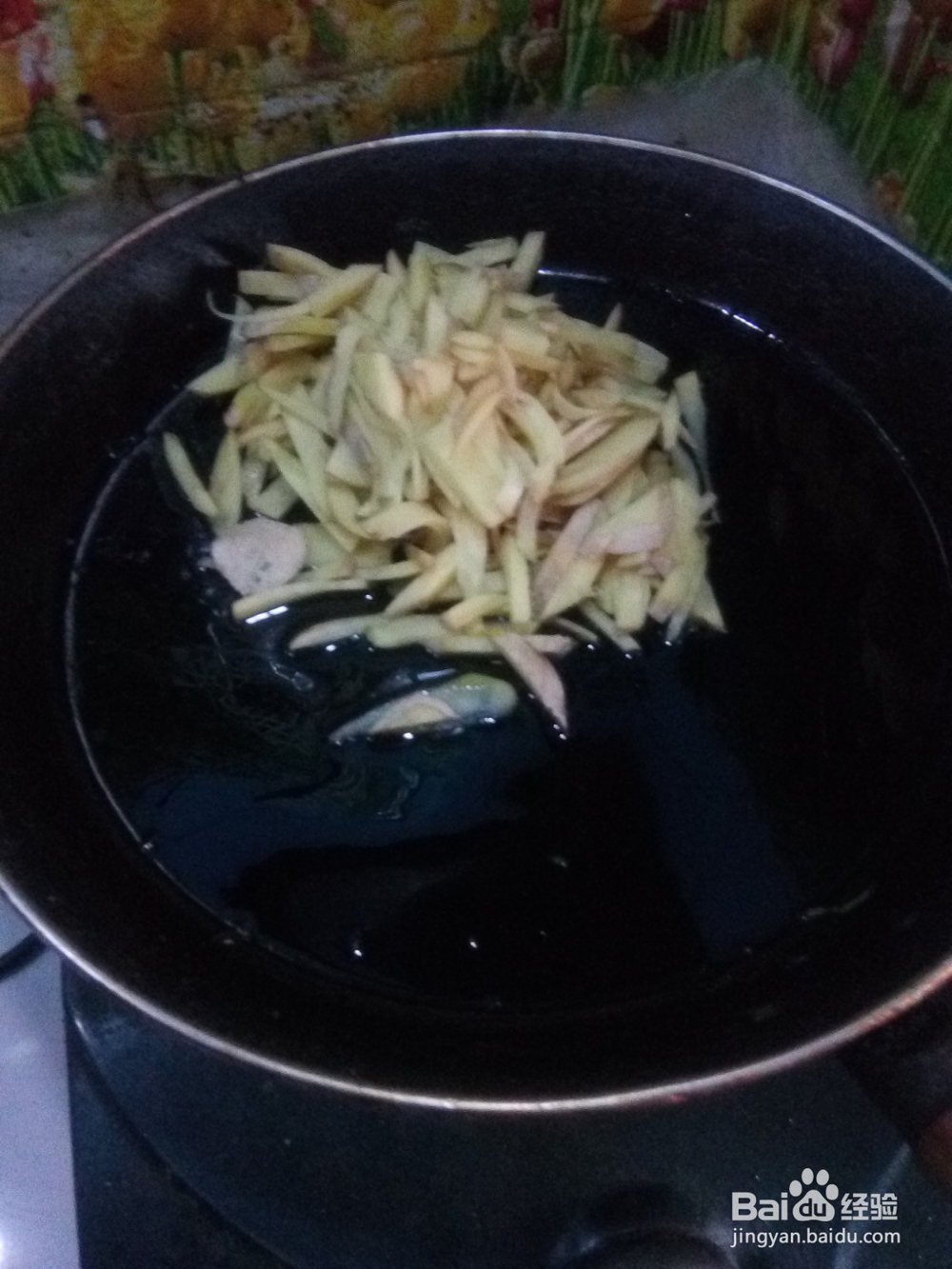 马铃薯丝炒韭菜