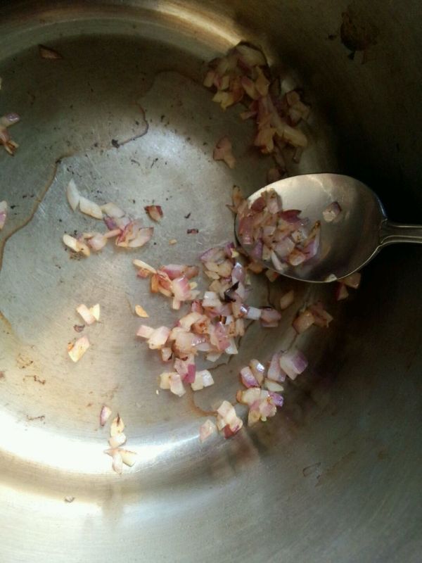 青豌豆西兰花奶油浓汤