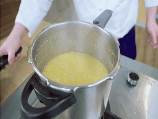 豌豆杂酱面怎么做