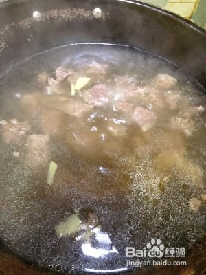 土豆炖牛肉的做法