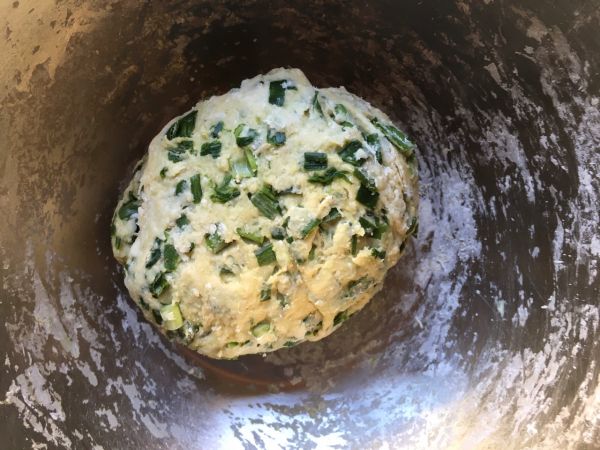 酸辣韭菜面片汤