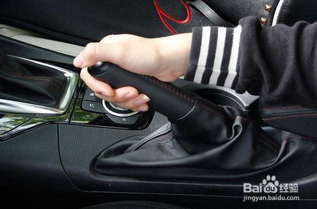 初学驾驶起步换挡停车