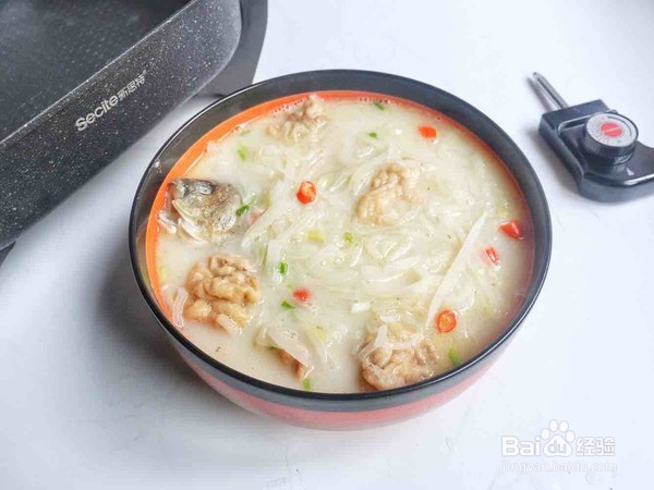 教你做萝卜丝鲫鱼汤