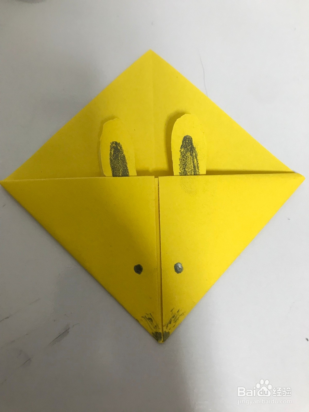 折一只可爱的小老鼠书签