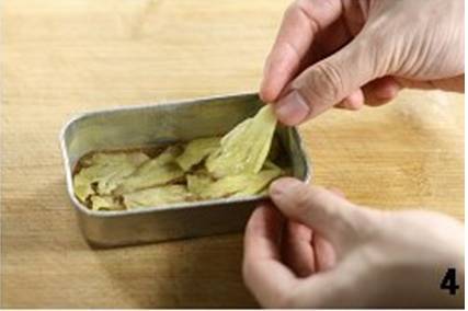 怎样在家中自制美味的翻转菠萝布朗尼