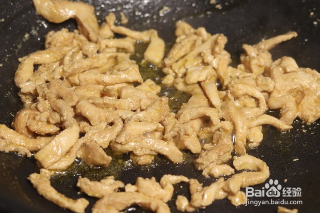 杏鲍菇炒鸡胸肉丝