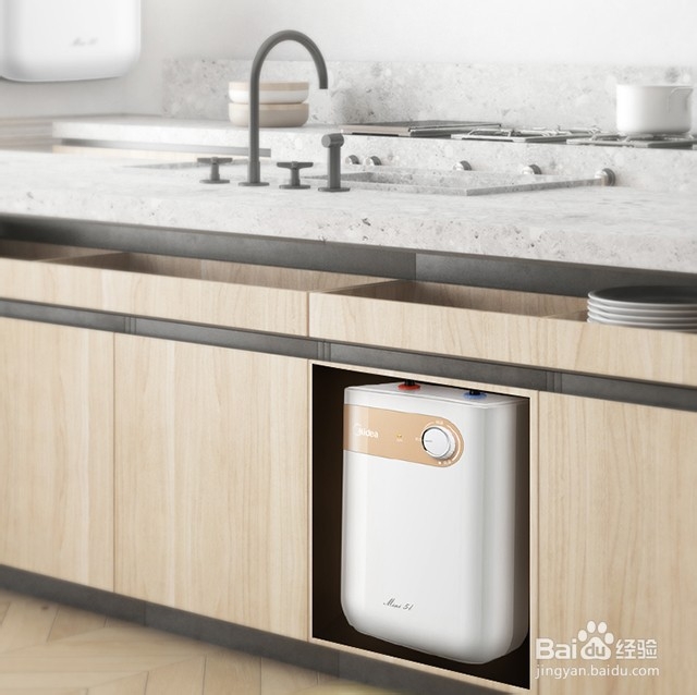 小厨宝应该怎么选？储水式和即热式哪个好？