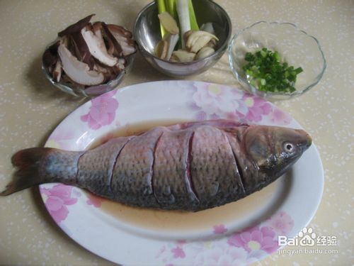 红烧鲤鱼