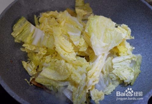 五花肉炖白菜冻豆腐怎么做好吃？