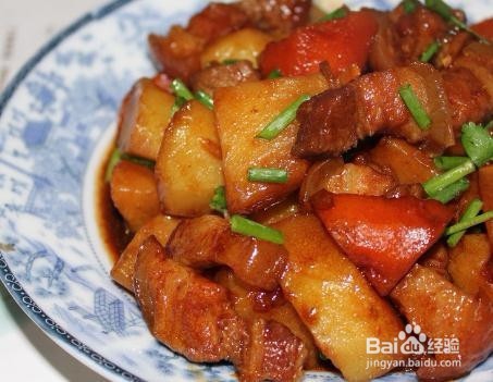 红烧肉土豆最家常的做法是什么