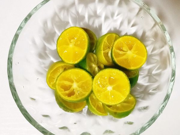 青柠百香果凉粉
