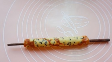 芝麻脆蛋卷的做法
