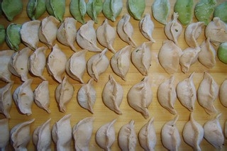 彩色水饺】用天然色素俘虏味觉