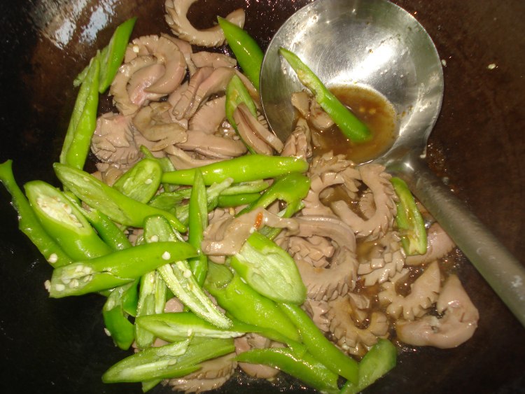 来一盘杭椒腰花，营养又美味~