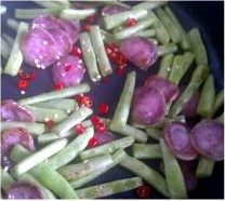 腊肠干煸四季豆