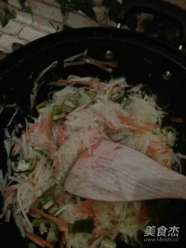 酸辣土豆丝的做法