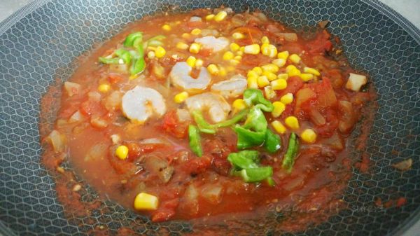 虾仁香菇肉酱面