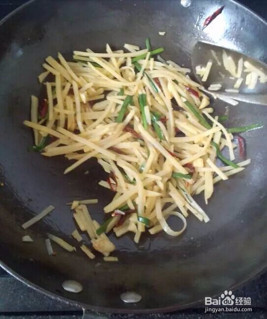 最平常的家常菜酸辣土豆丝