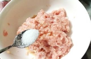 土豆鲜肉蛋饺制作的攻略