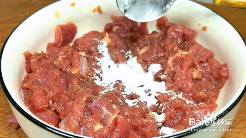 家常菜制作分享：香菜炒牛肉